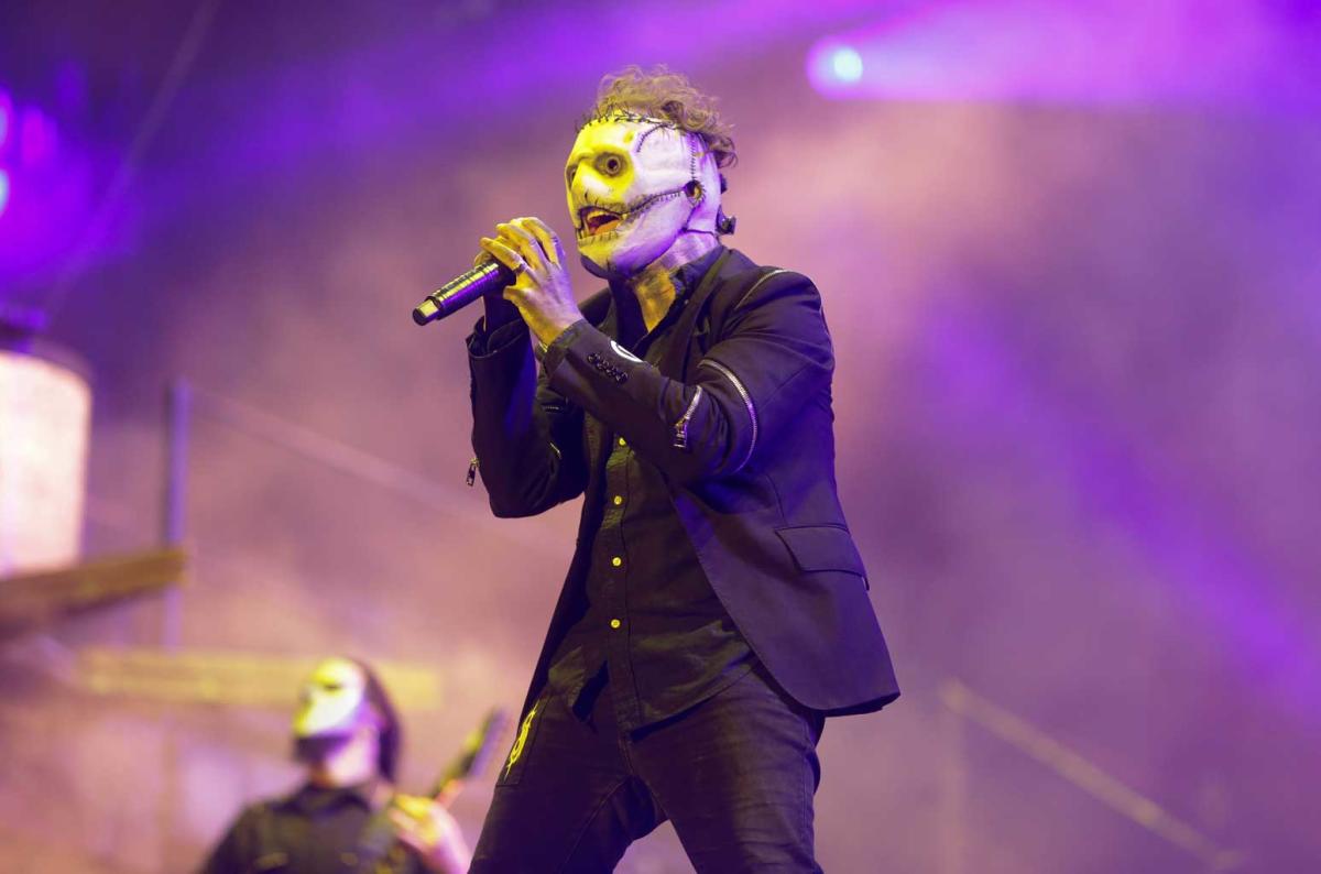 Watch Slipknot’s Corey Taylor Perform the ‘SpongeBob’ Theme With Voice Actor Tom Kenny